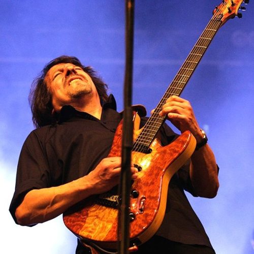Ismael Cortez- Guitarra